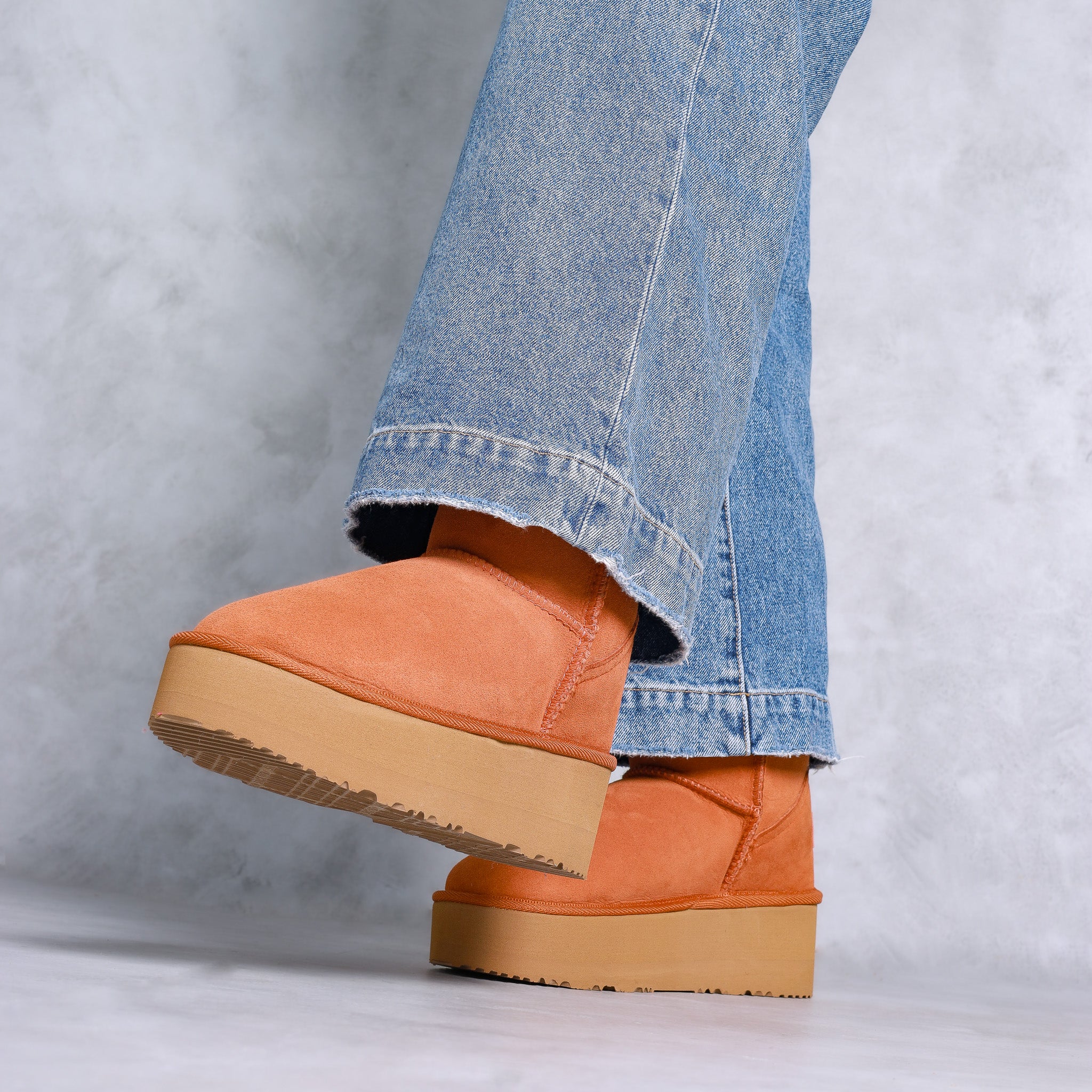 Women's Classic Mini Platform - Image 14