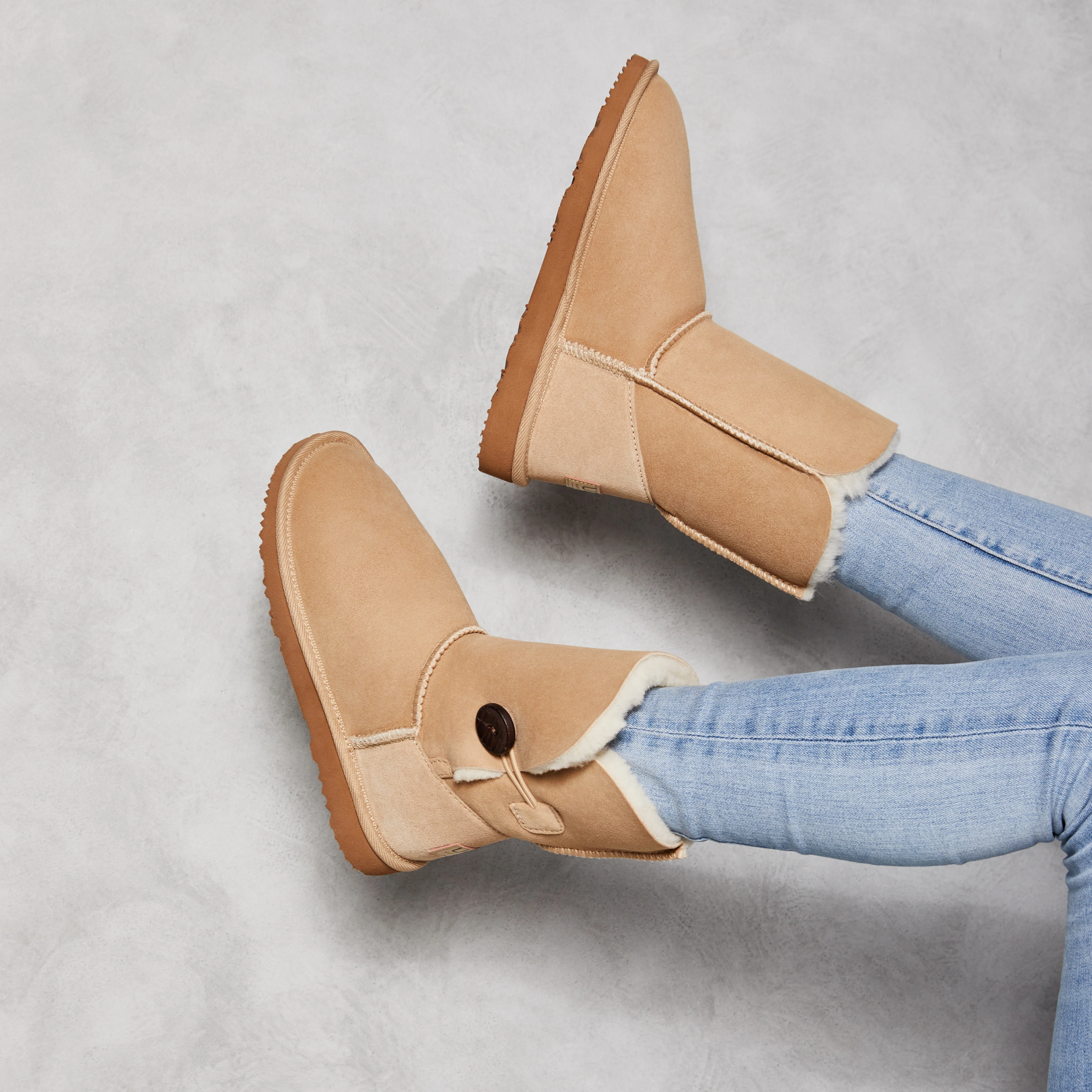 Women's Burleigh Button Mid Natural - Image 5